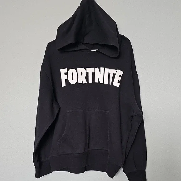 Fortnite Boy's Black Pullover Hoodie Size 8 - Picture 1 of 6
